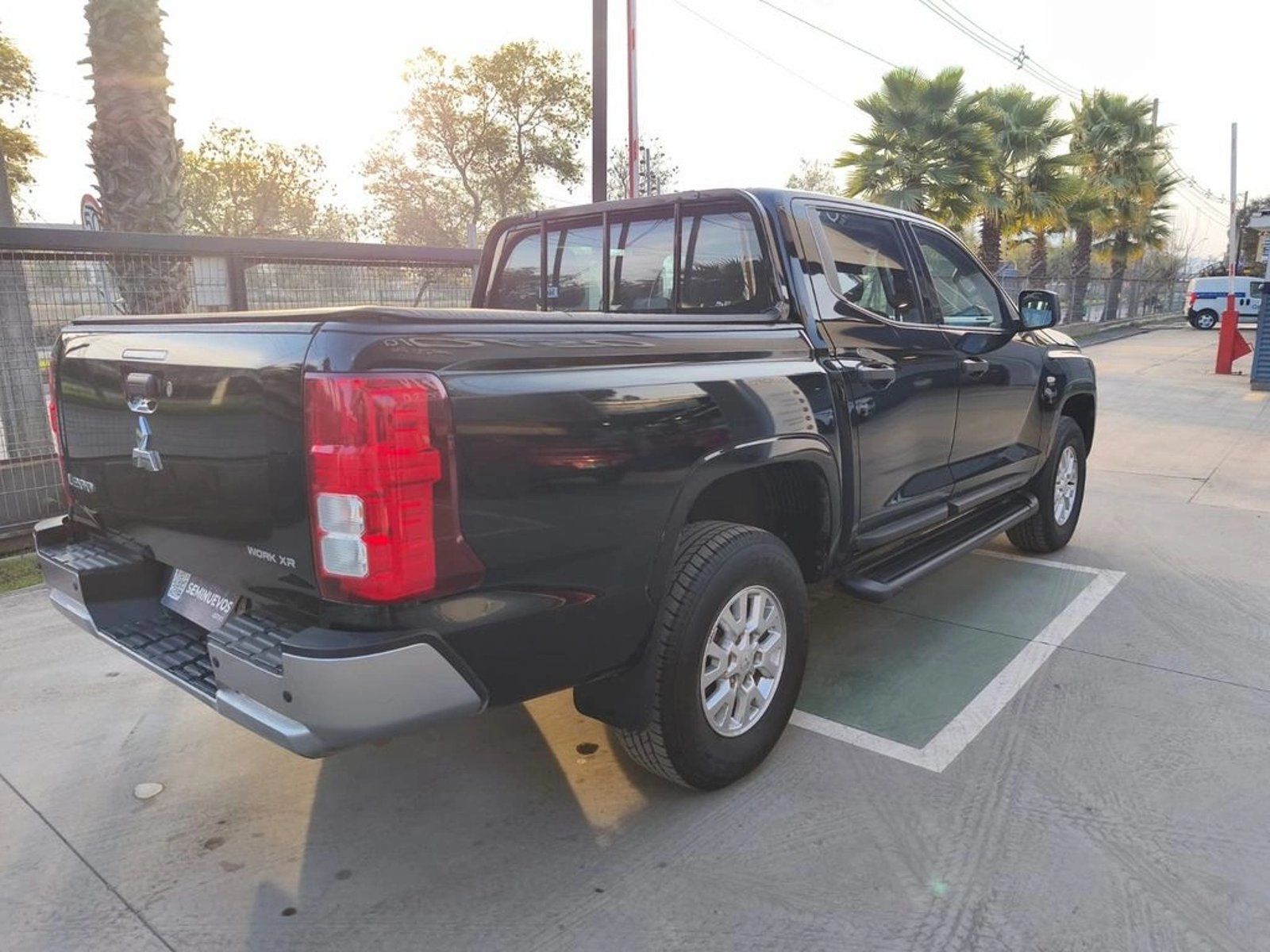 Mitsubishi L200 WORK XR 2.4 4X2 MT 2025 - Imagen 6 de 20