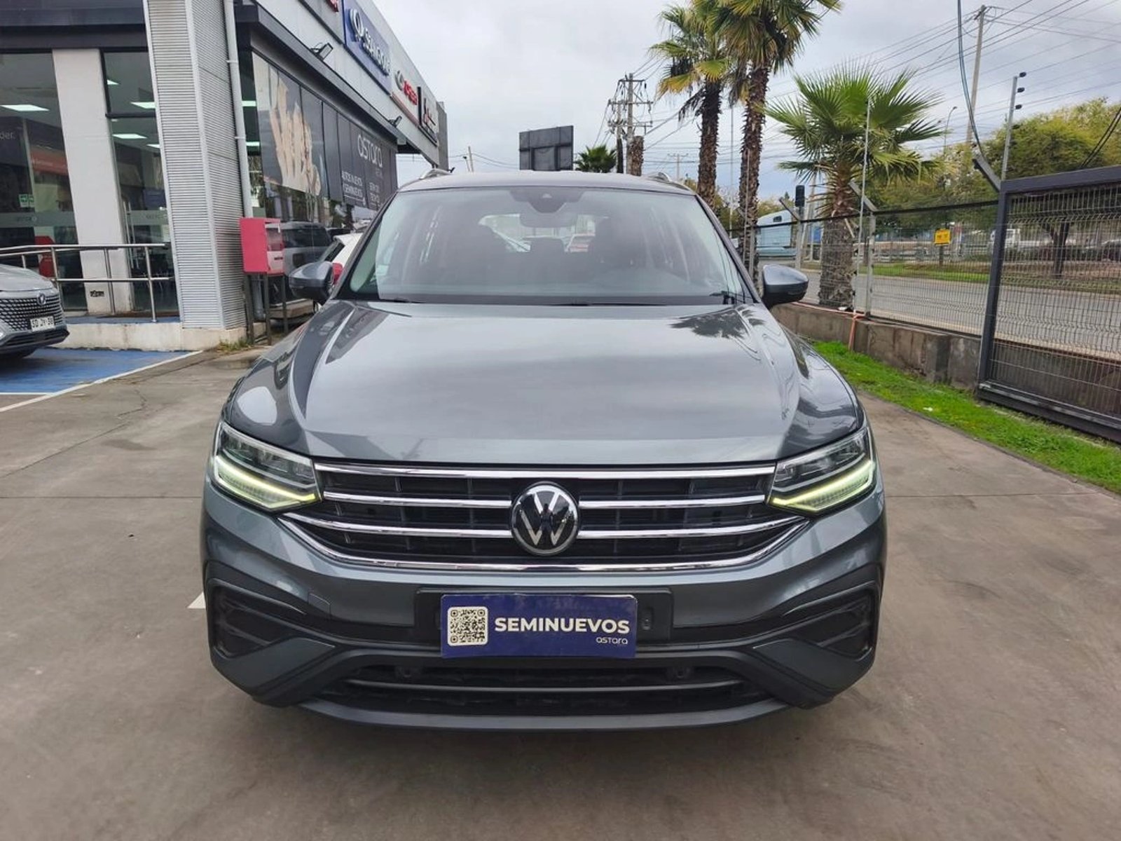Volkswagen TIGUAN 1.4 TSI COMFORTLINE 7A 2022 - Foto 3 de 20