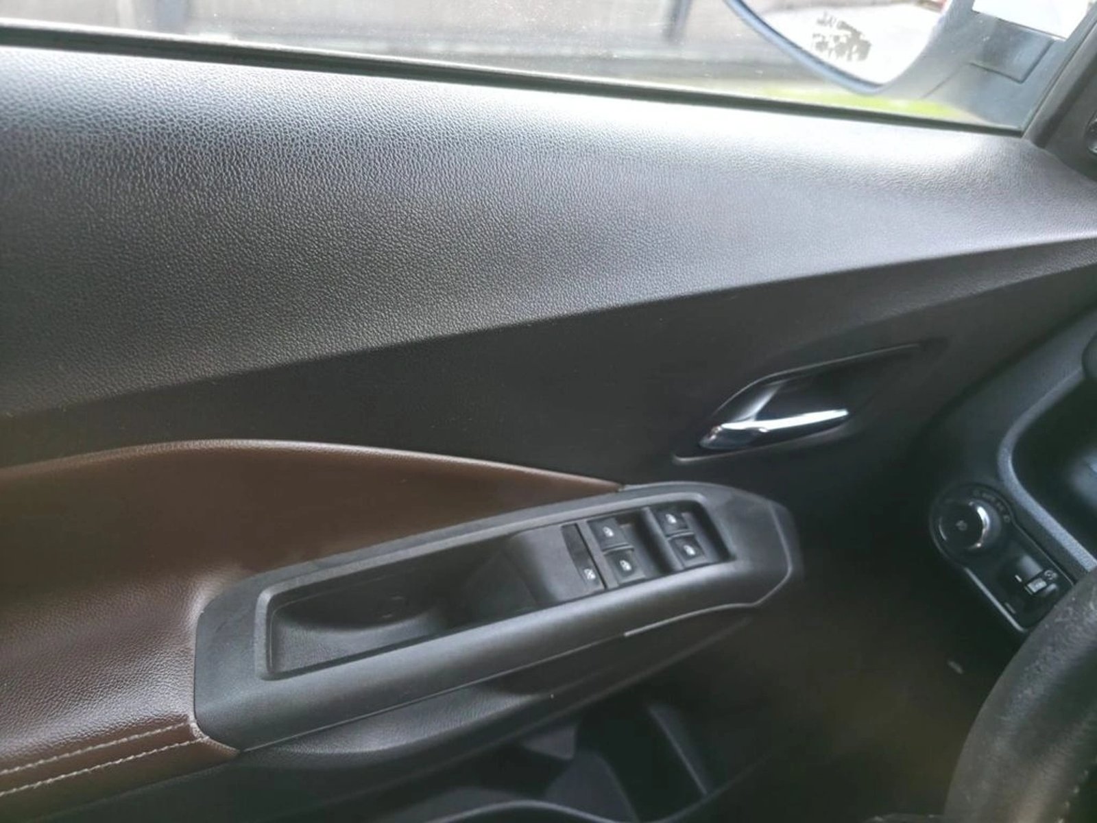 CHEVROLET COBALT LTZ 1.8 MT 2018 - Imagen 10 de 20