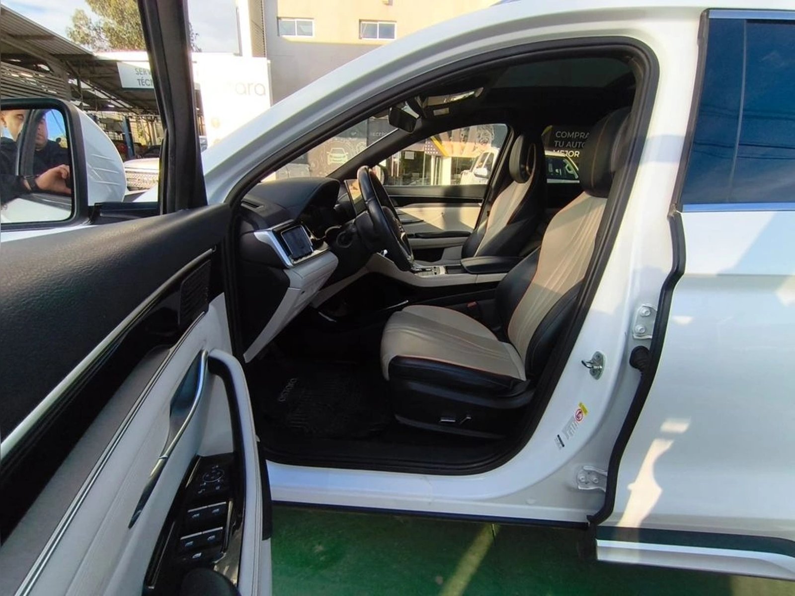 BYD SONG PLUS PLUS DMI 1.5 AUT 2024 - Imagen 12 de 20