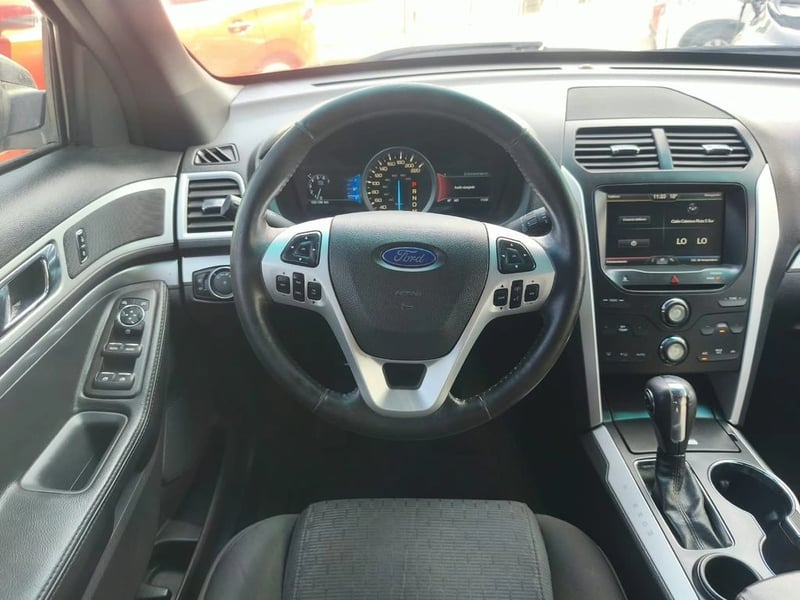 Ford EXPLORER XLT 3.5 AUT 2015 - Imagen 14 de 20