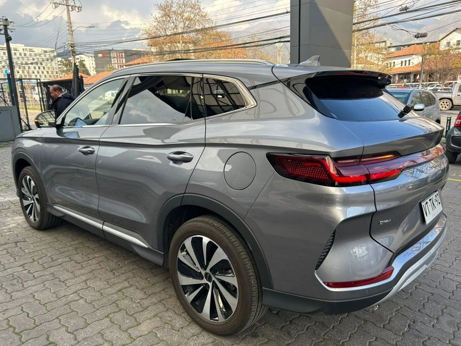 BYD SONG PLUS GX DMI 4X2 1.5 AUT 2026 - Foto 4 de 15