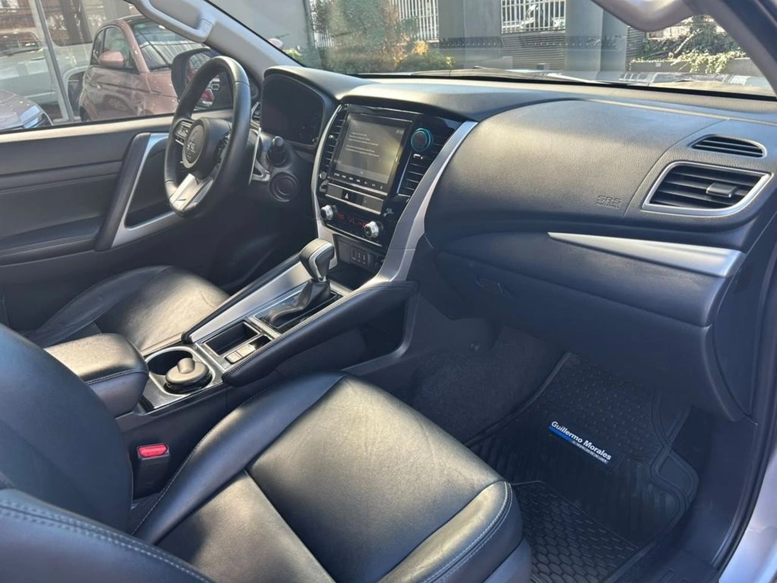 Mitsubishi MONTERO SPORT 4X2 3.0 AUT 2025 - Imagen 10 de 17