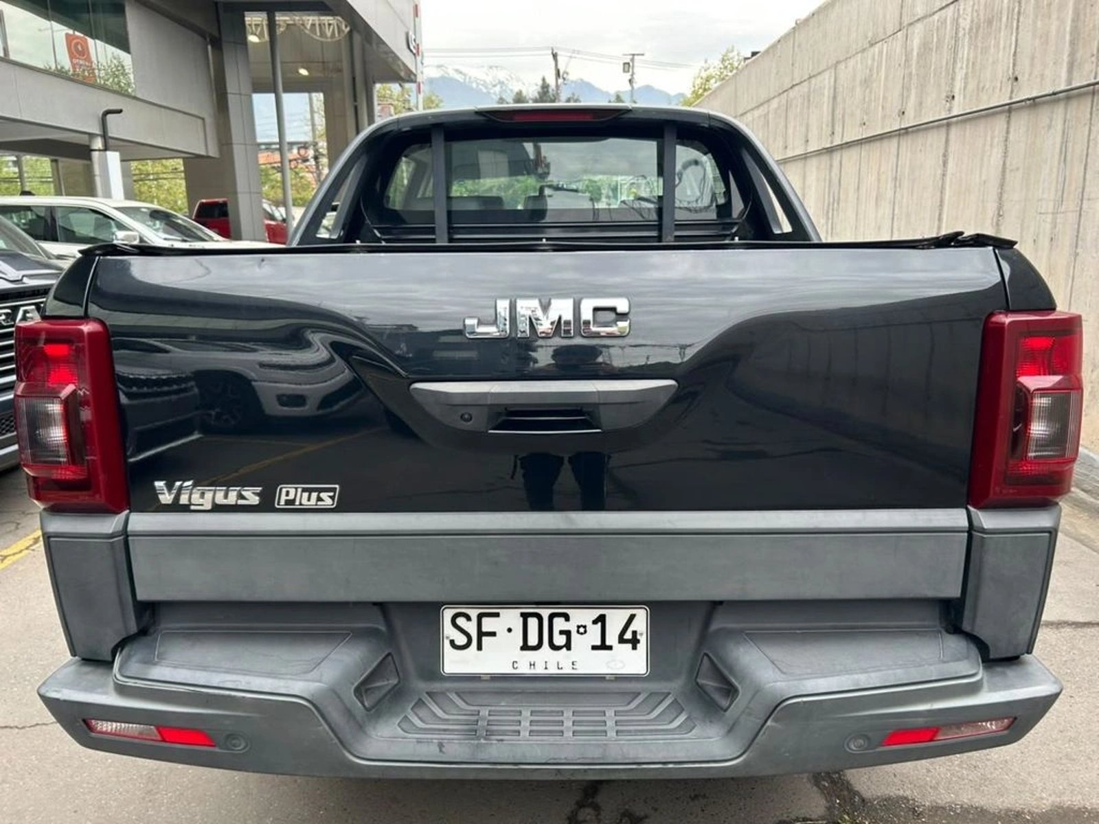 JMC VIGUS 2.4 PLUS DIESEL 4X2 EURO5 MT 4P 2023 - Foto 5 de 16