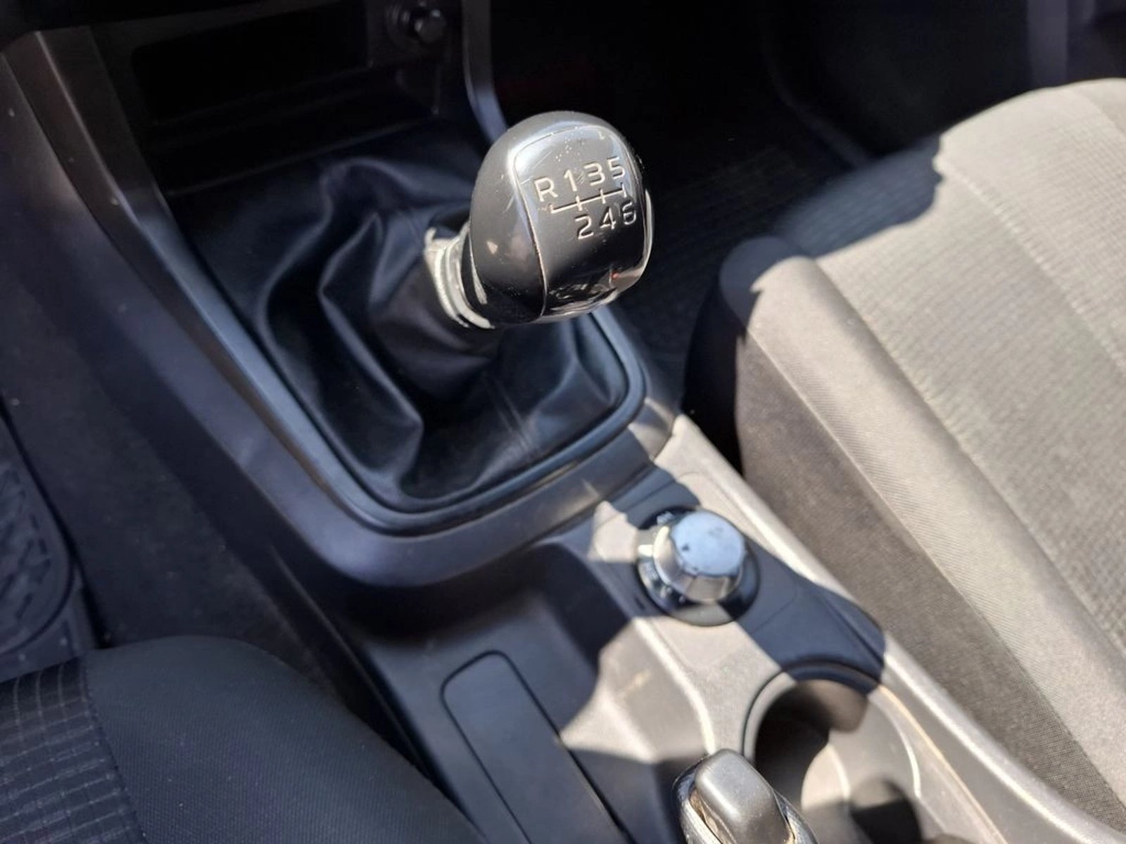 Chevrolet D-MAX 2.5 TD 4X4 2019 - Imagen 17 de 20