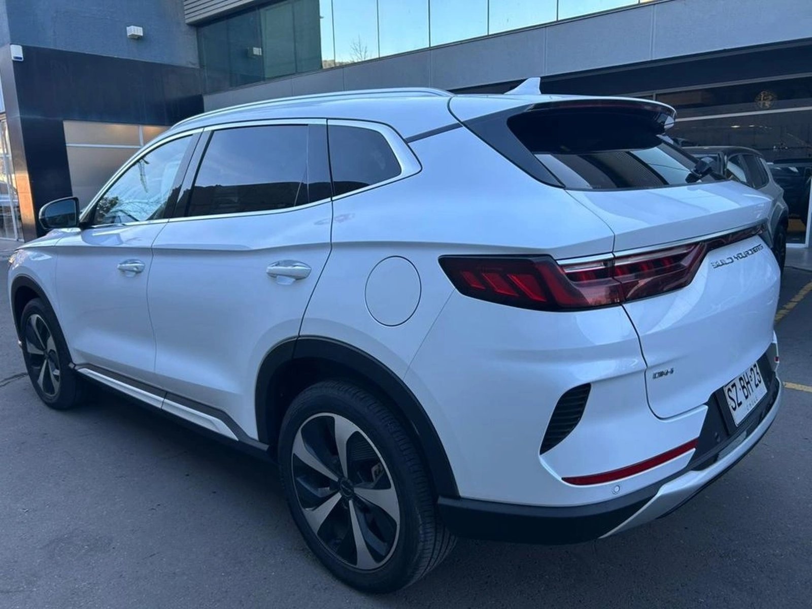 BYD SONG PLUS 1.5 GS HYBRID 4X2 AT 5P 2024 - Foto 5 de 16