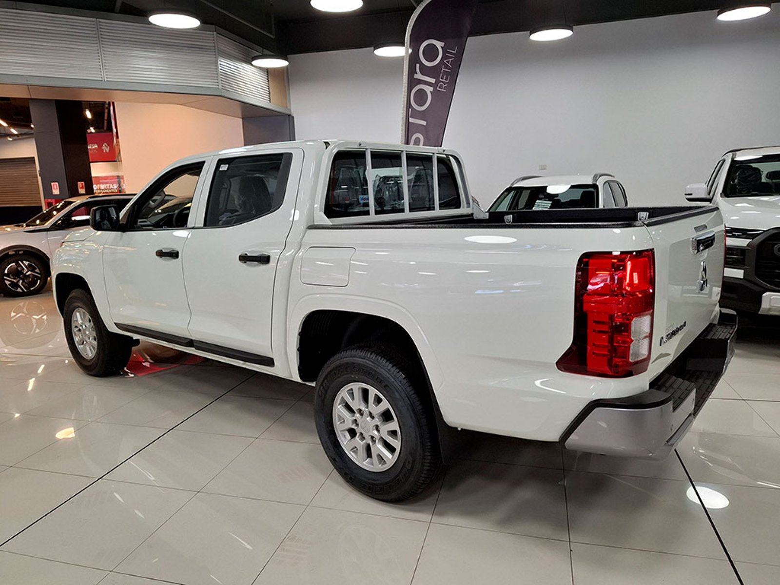 Mitsubishi L200 2.4 KATANA XRT MT 4X4 DIESEL 2026 - Foto 5 de 20