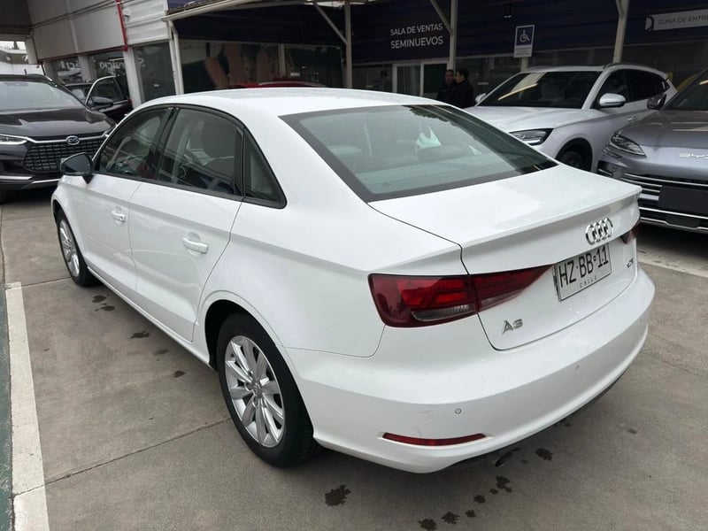Audi A3 1.2 TFSI SEDAN MT 2016 - Imagen 8 de 20