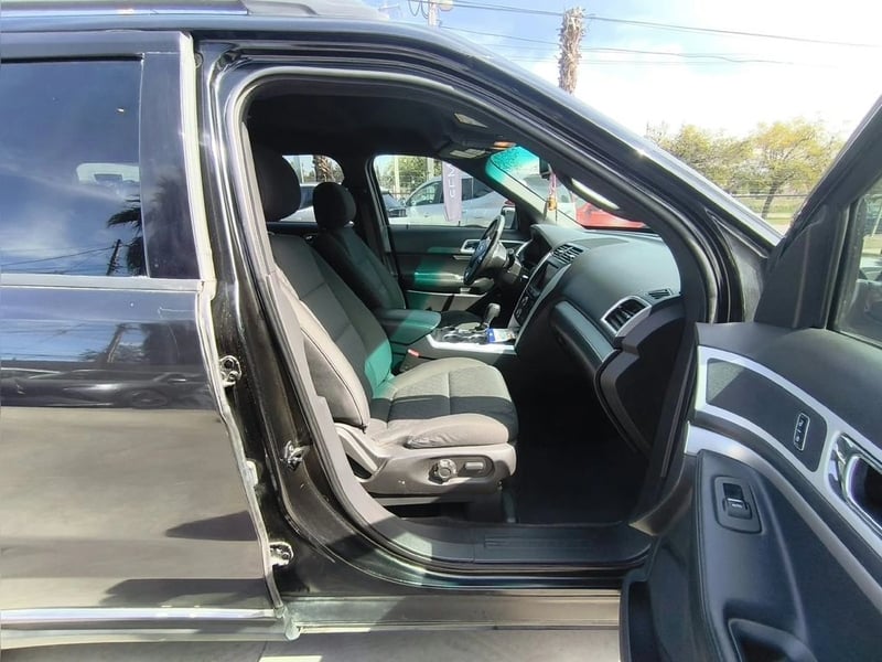 Ford EXPLORER XLT 3.5 AUT 2015 - Imagen 18 de 20