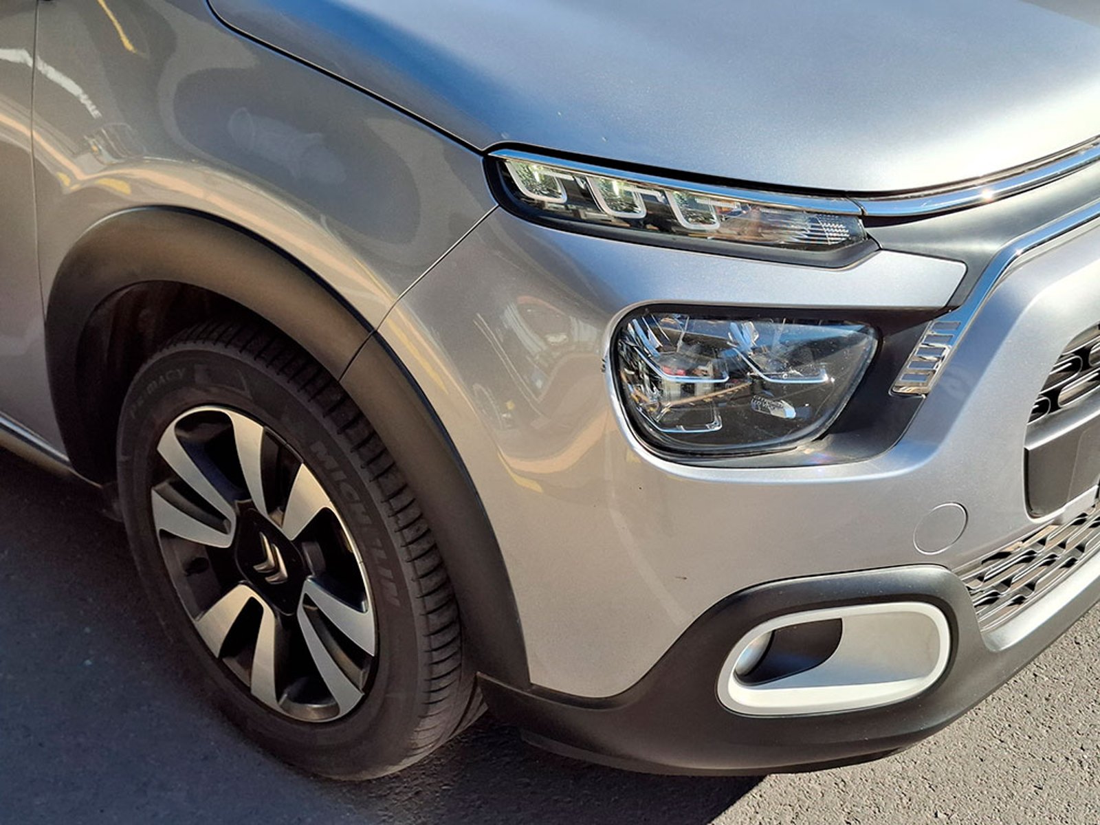 Citroën C3 1.5 LIVE BLUEHDI DIESEL 4X2 HB 100 SS BVM6 MT 5P 2024 - Imagen 8 de 20