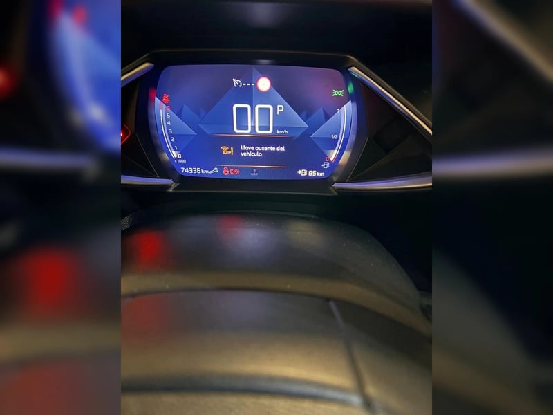 DS Automobiles 3 1.2 CROSSBACK PURETECH 4X2 155 8AT 5P (CORREA OK) 2023 - Imagen 12 de 16