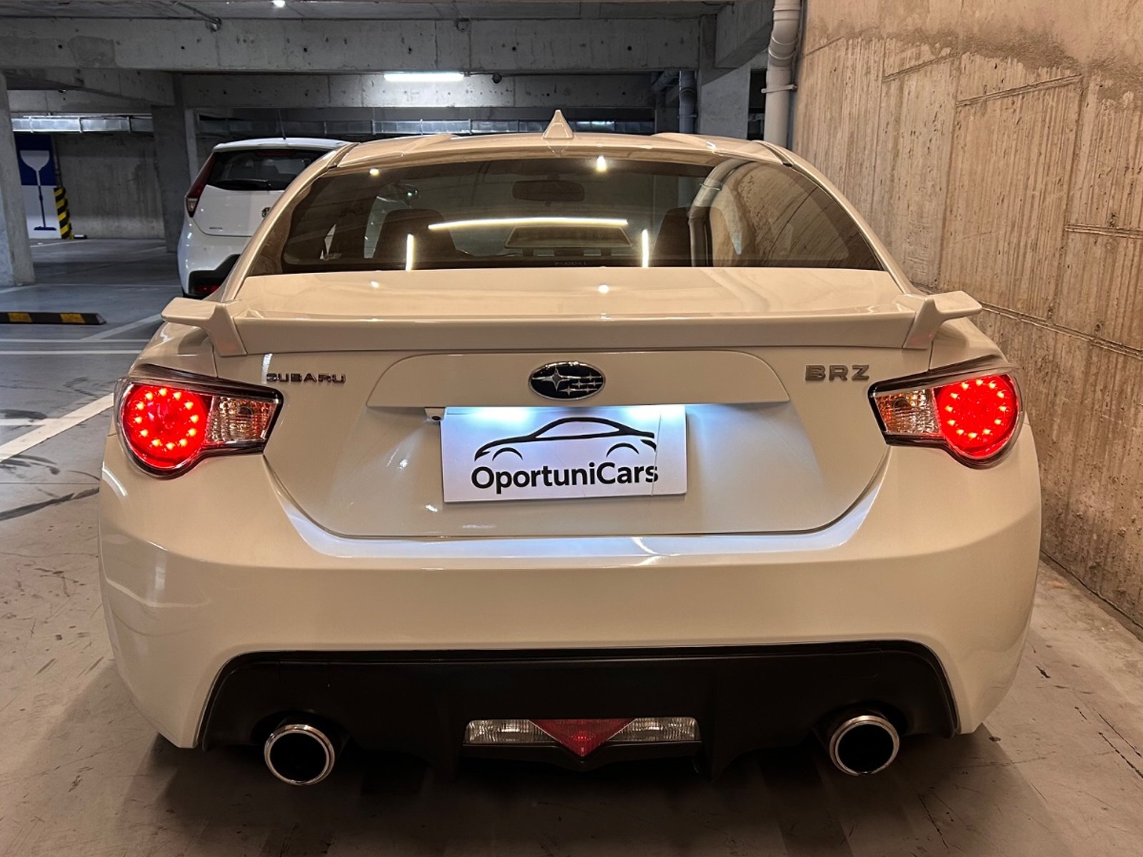 Subaru BRZ 2.0 MT RWD 2013 - Foto 4 de 14