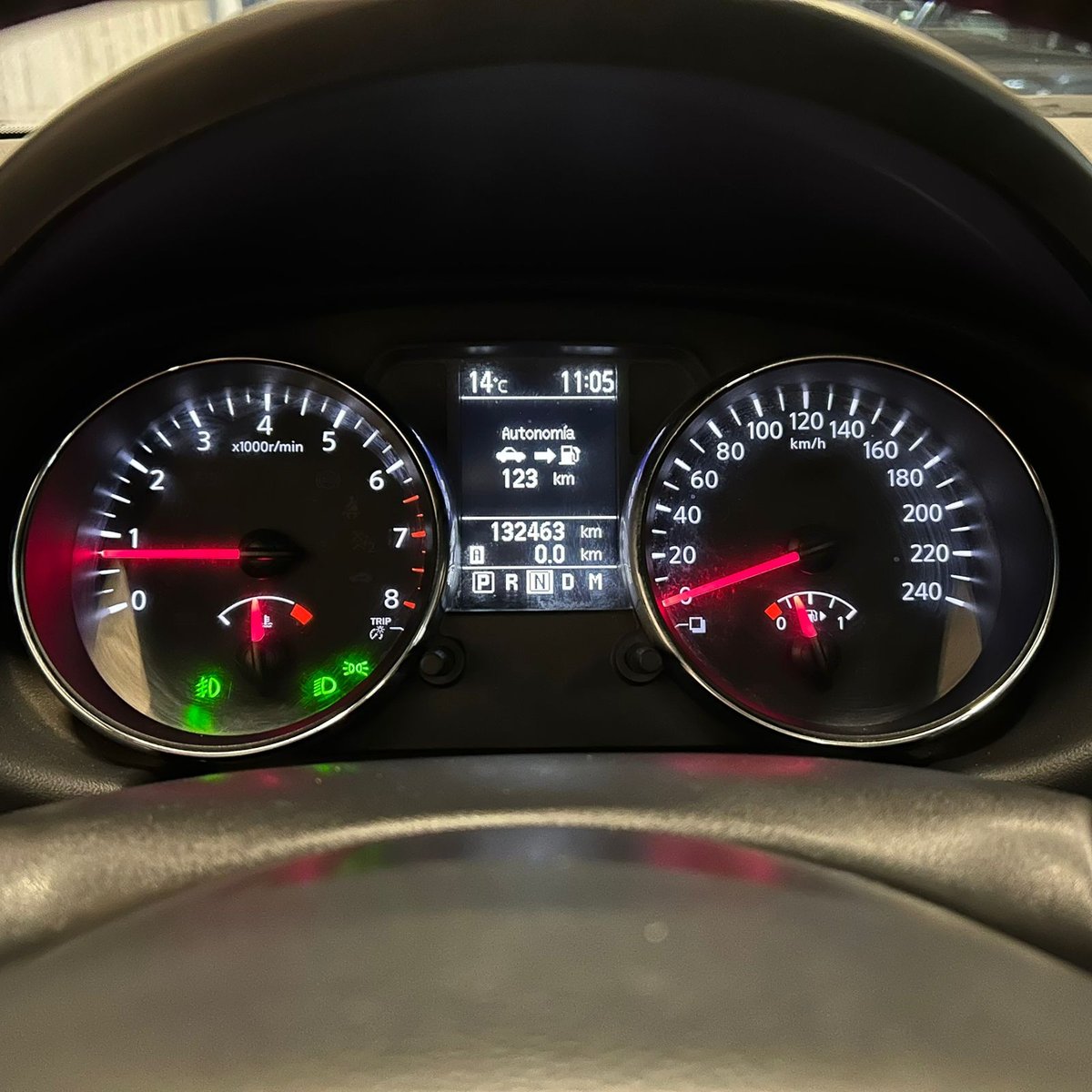 Nissan Qashqai 2 2.0 EXCLUSIVE CVT 4X4 2015 - Imagen 11 de 16