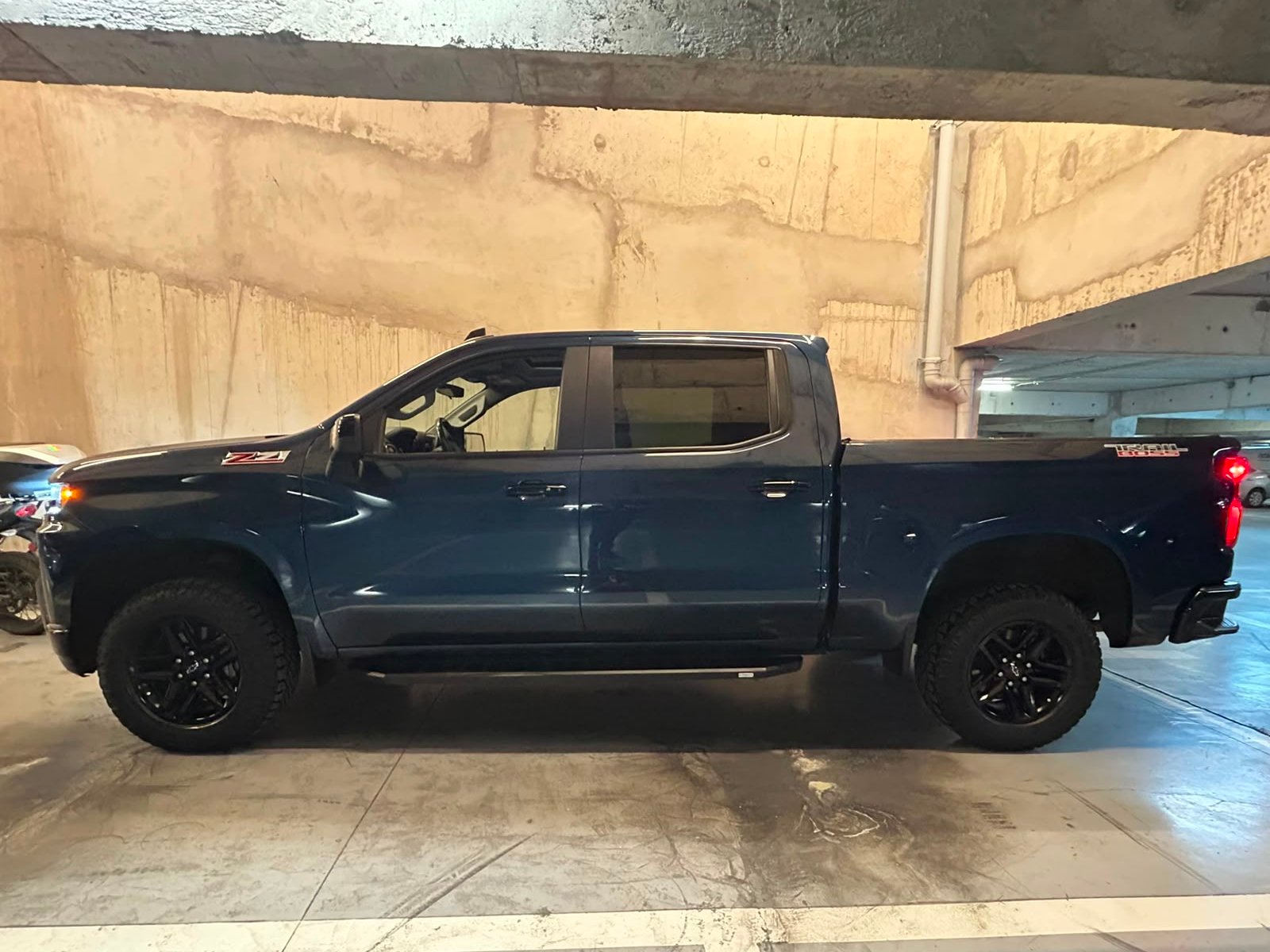 Chevrolet Silverado 5.3 TRAILBOSS 2022 - Foto 2 de 14