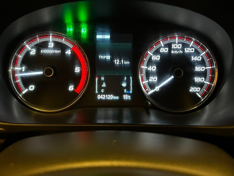 Mitsubishi L200 KATANA CRT 4X4 2.2 2024 - Imagen 11 de 14