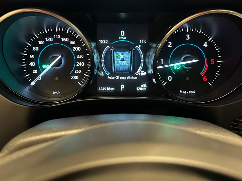 Jaguar F Pace PRESTIGE 2.0 2016 - Imagen 11 de 14