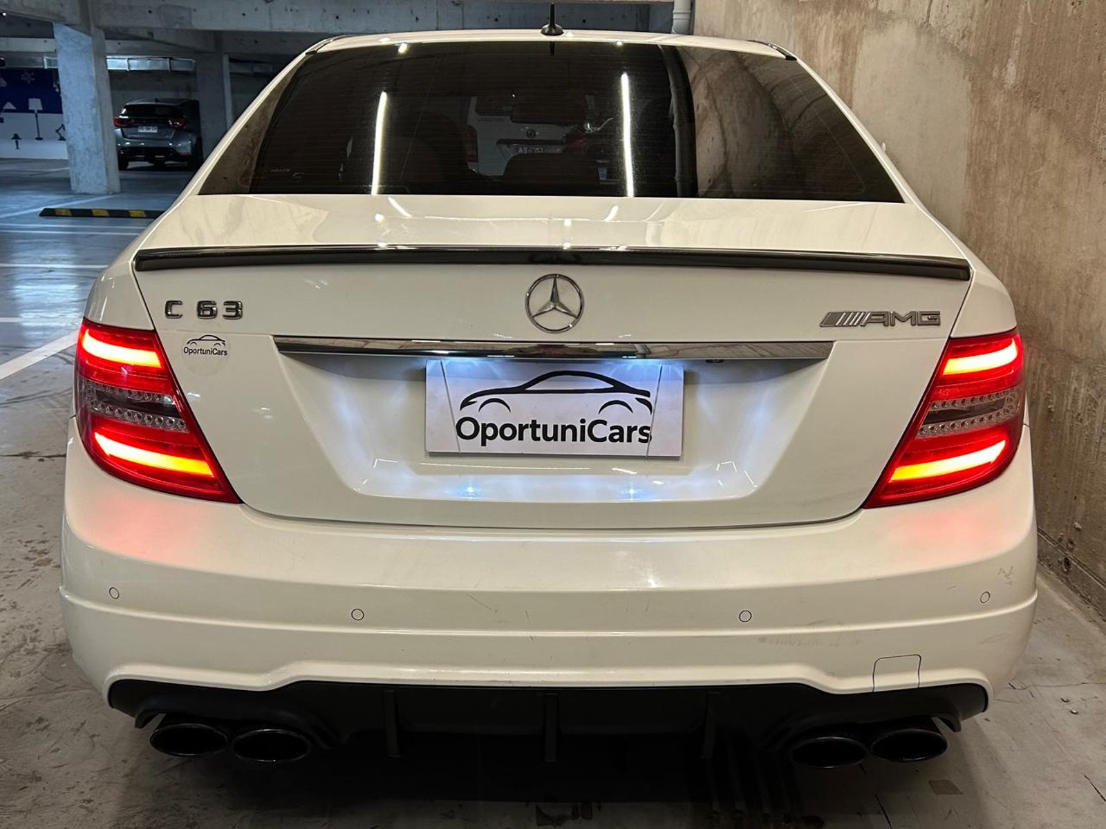Mercedes-Benz C 63 AMG 6.2 2014 - Foto 4 de 16