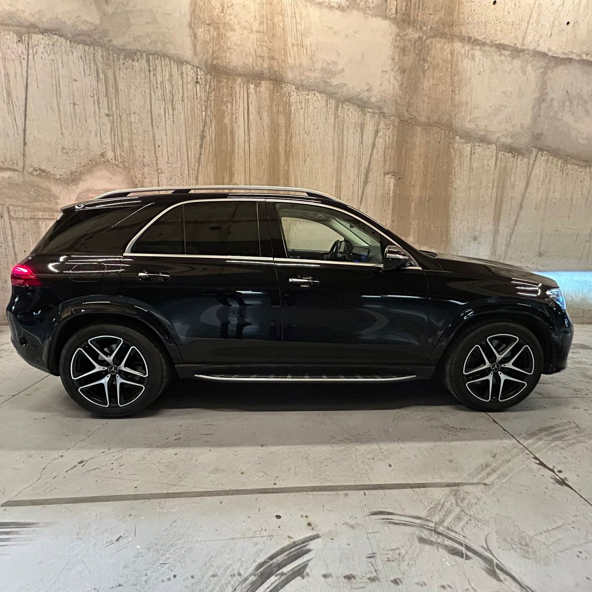Mercedes-Benz Clase GLE 450d 4MATIC 2024 - Imagen 6 de 16