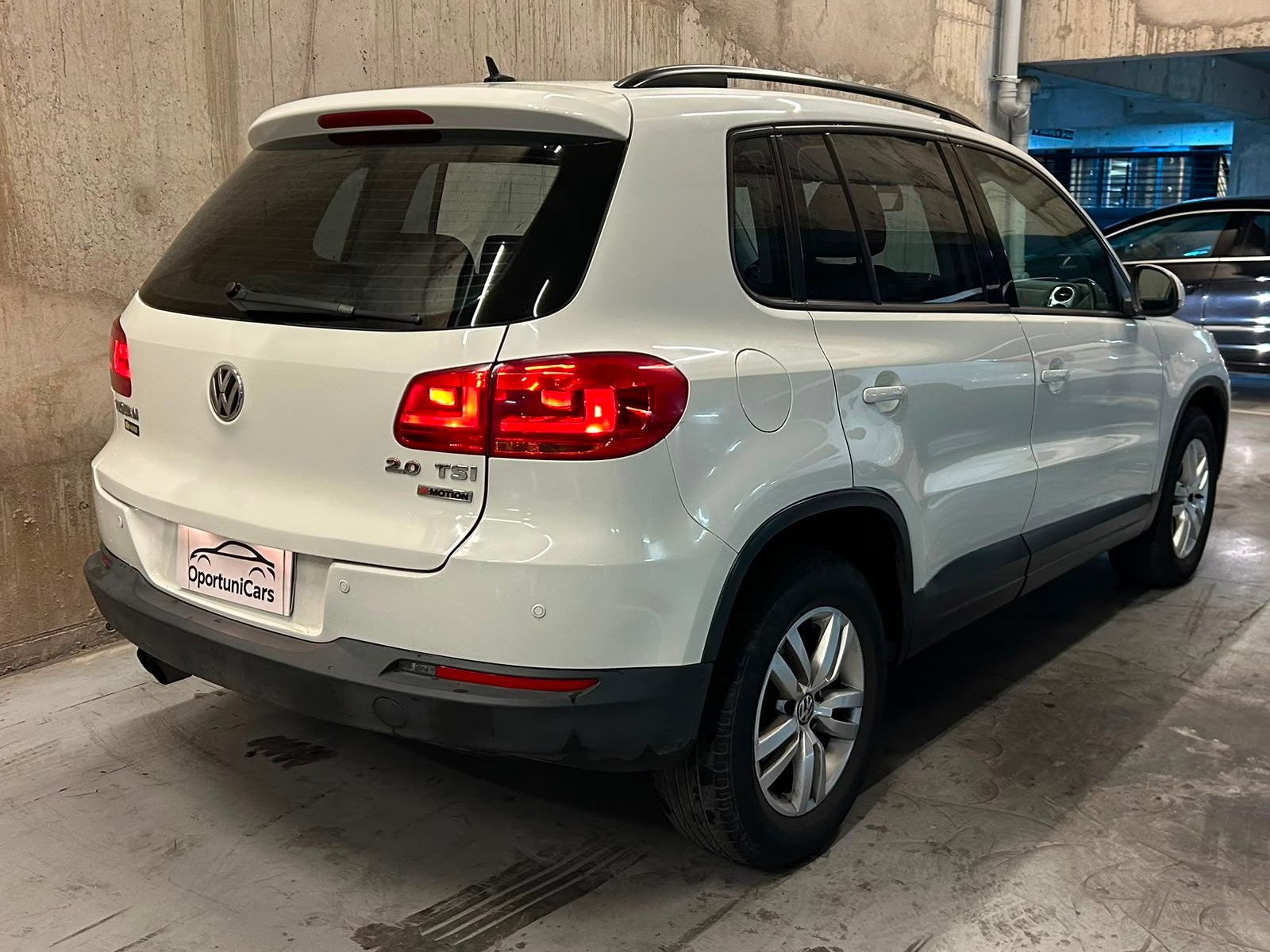 Volkswagen Tiguan 2.0 TSI 4MOTION 2017 - Foto 5 de 14
