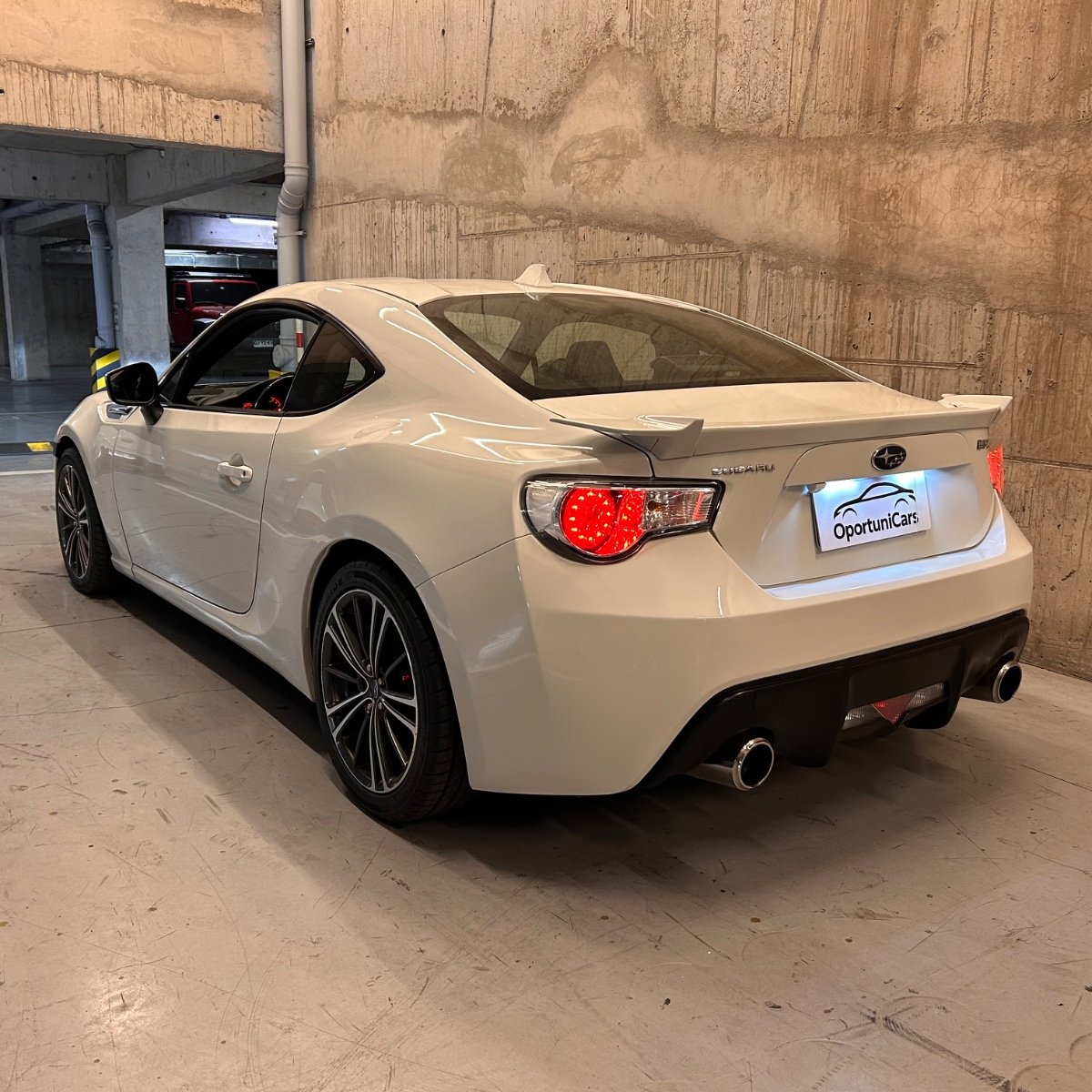 Subaru BRZ 2.0 MT RWD 2013 - Imagen 3 de 14