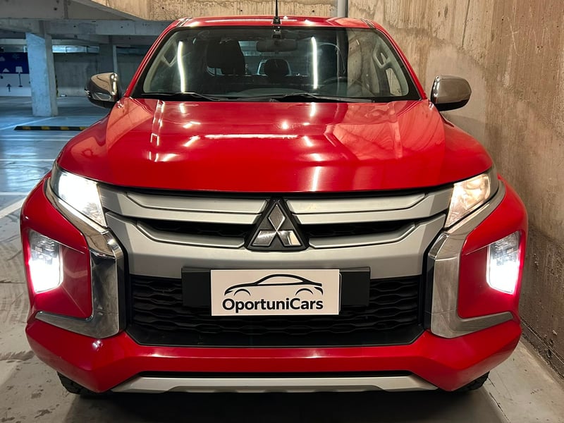 Mitsubishi L200 KATANA CRT 4X4 2.2 2024 - Imagen 8 de 14