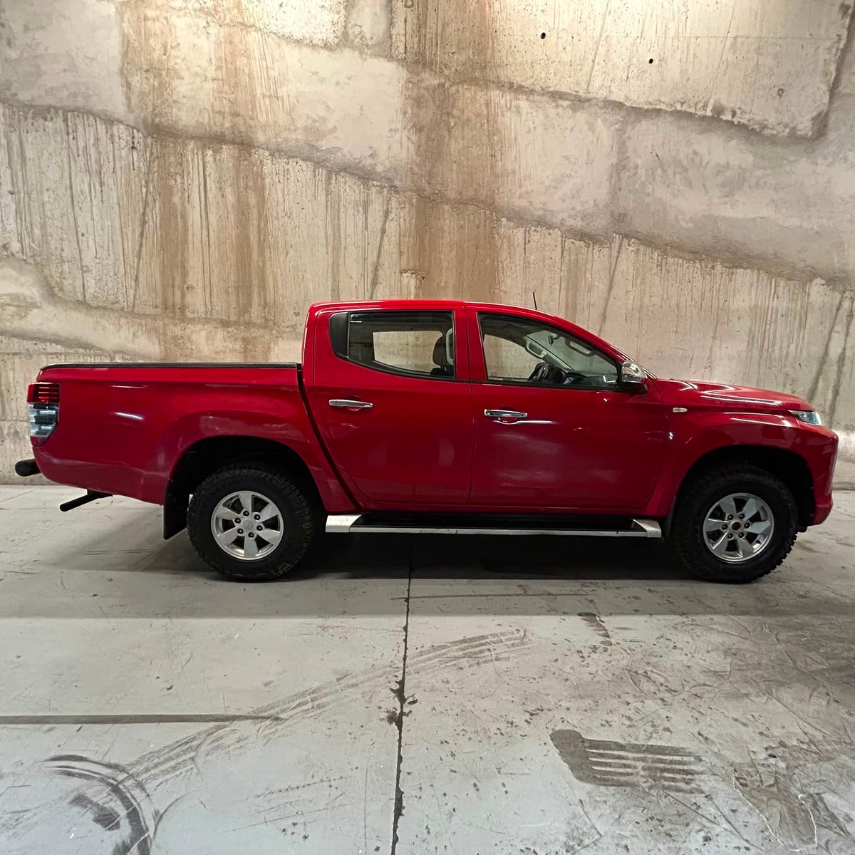 Mitsubishi L200 KATANA CRT 4X4 2.2 2024 - Imagen 6 de 14