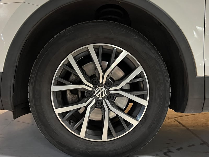 Volkswagen Tiguan 1.4 TSI AT COMFORTLINE 2019 - Imagen 7 de 20