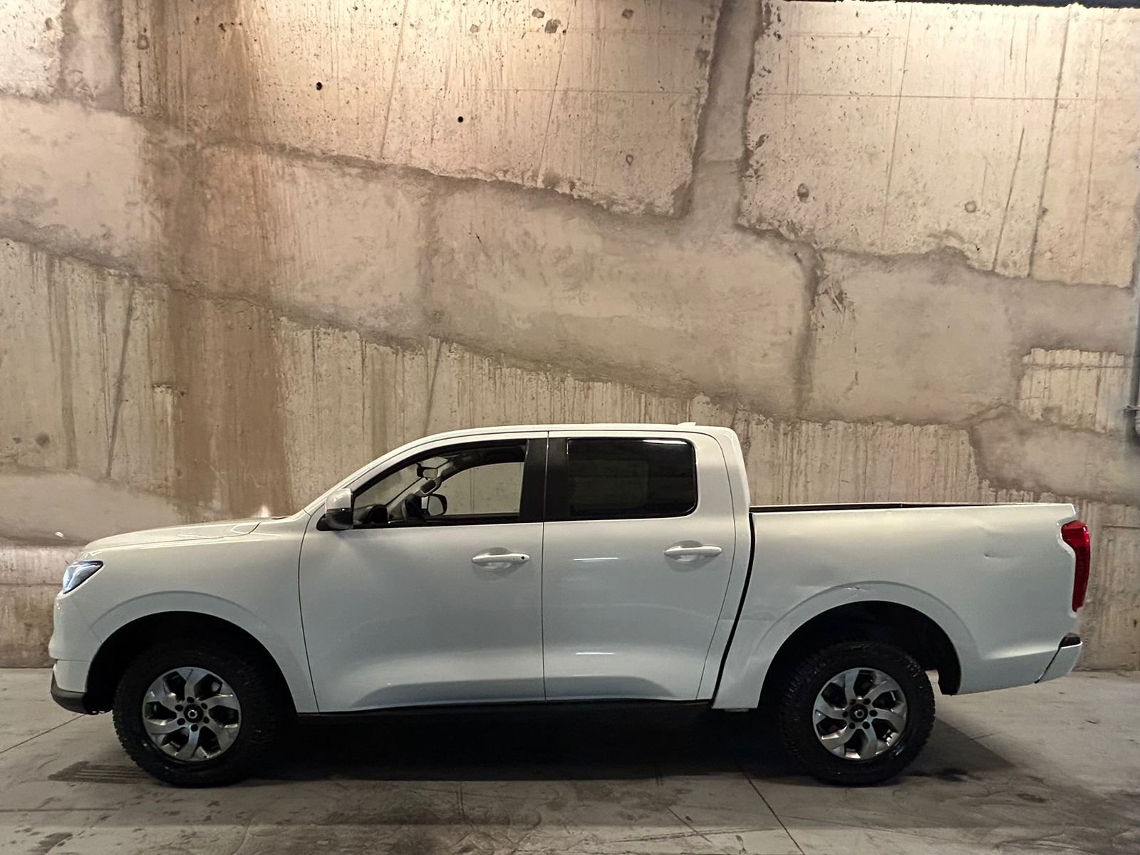 Great Wall Poer ELITE 4X4 2.0 2023 - Foto 2 de 12