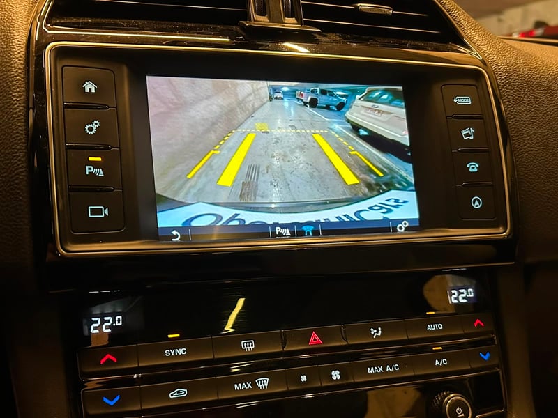 Jaguar F Pace PRESTIGE 2.0 2016 - Imagen 12 de 14