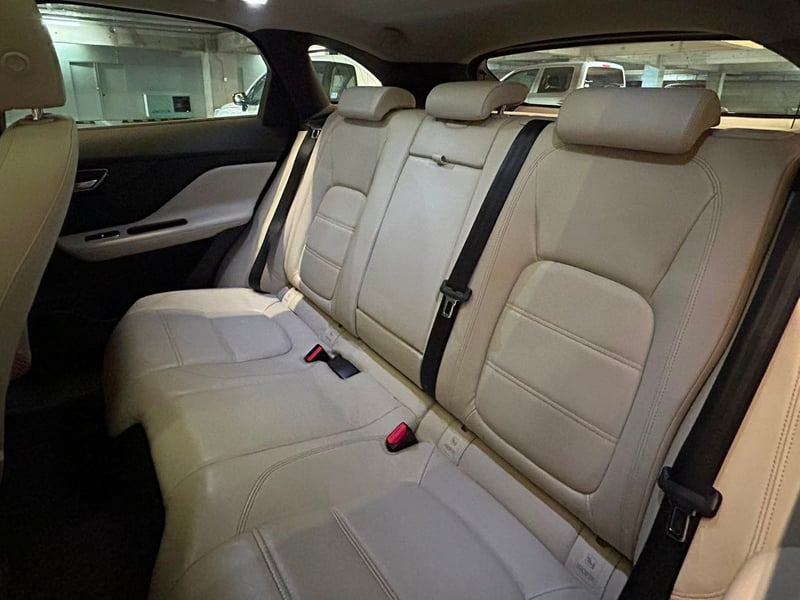 Jaguar F Pace PRESTIGE 2.0 2016 - Imagen 14 de 14