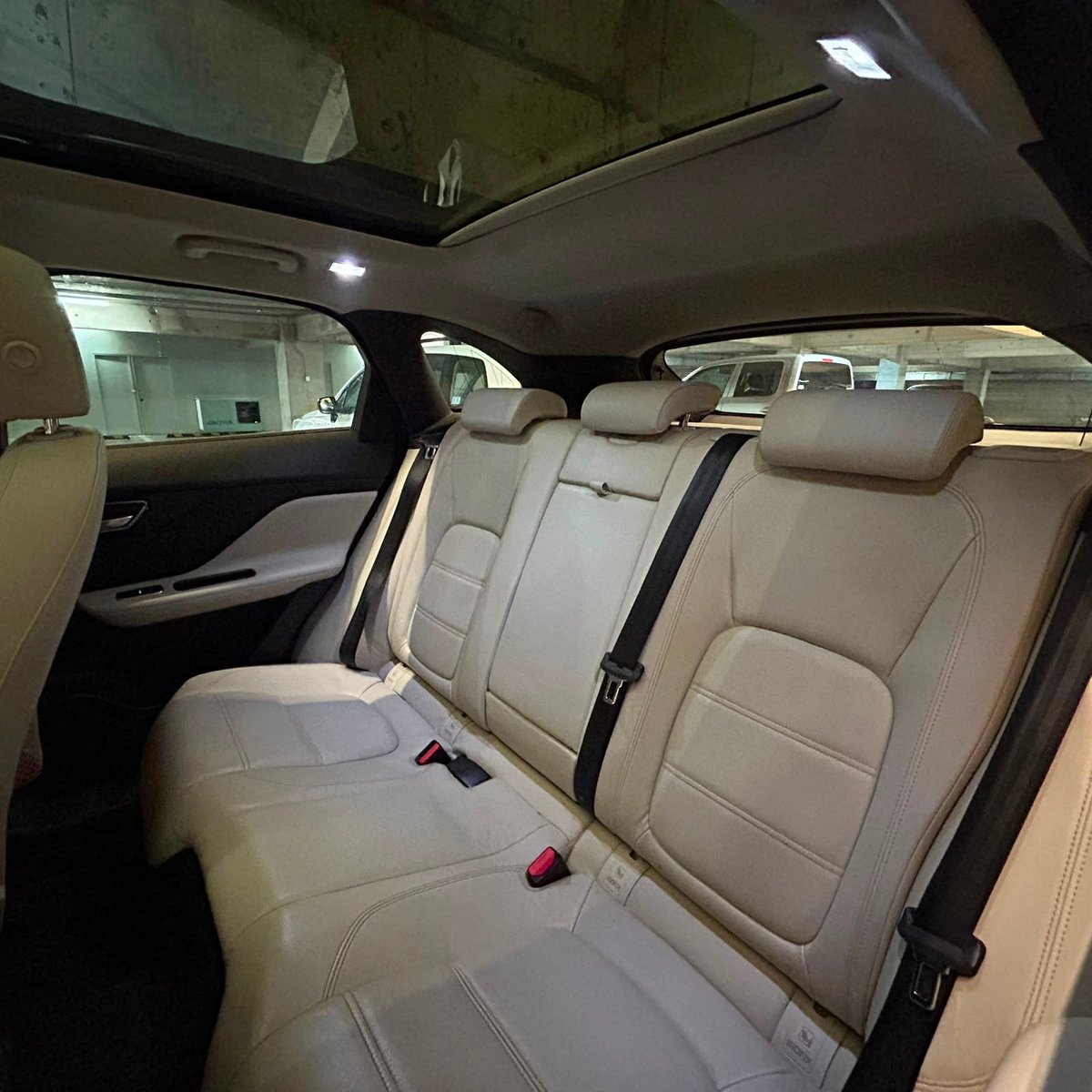 Jaguar F Pace PRESTIGE 2.0 2016 - Imagen 14 de 14
