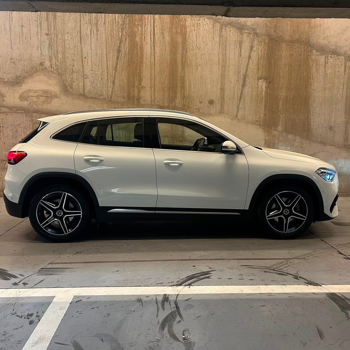 Mercedes-Benz Clase GLA 220d 4matic 2021 - Imagen 6 de 15