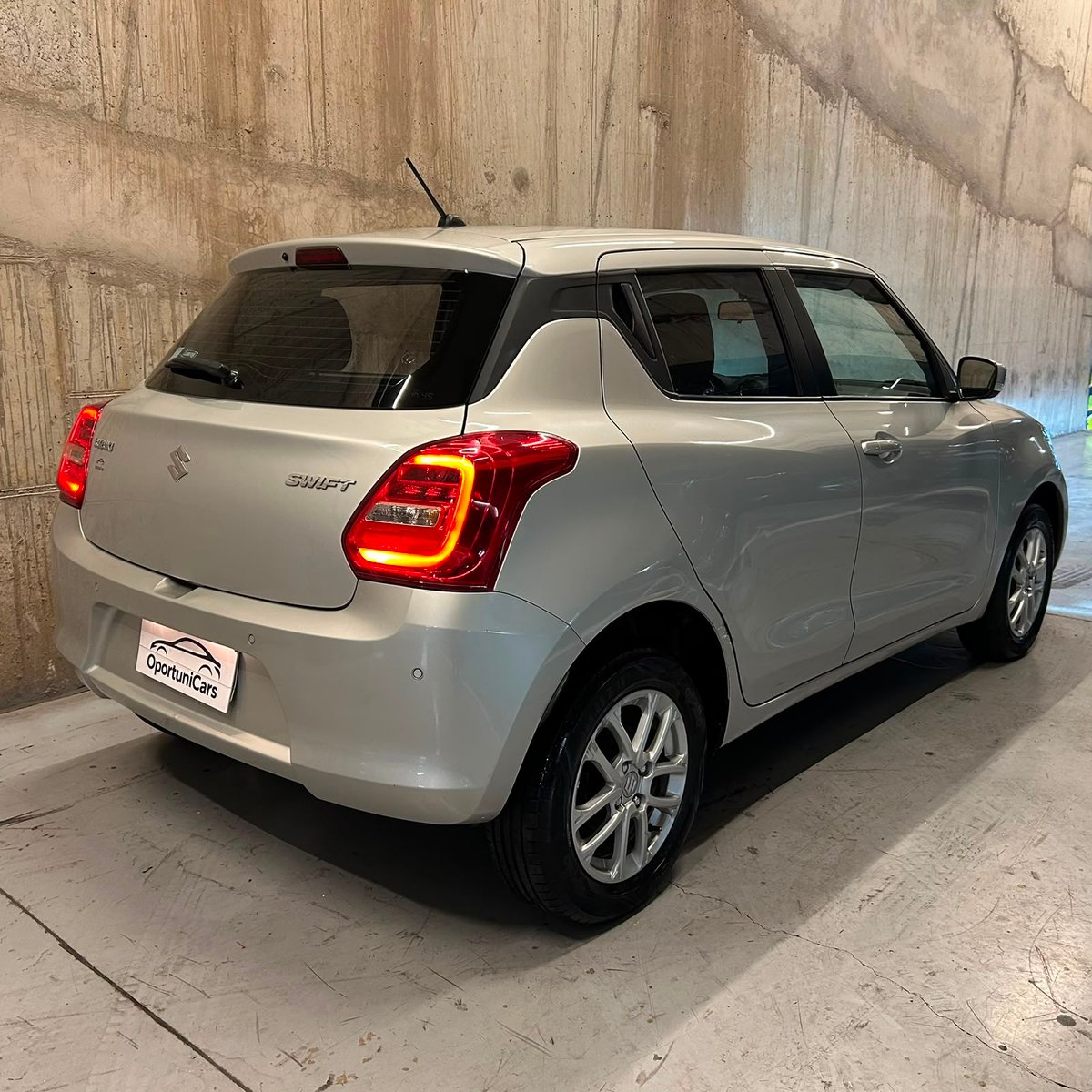 Suzuki Swift 1.2 AUT 2023 - Imagen 5 de 14