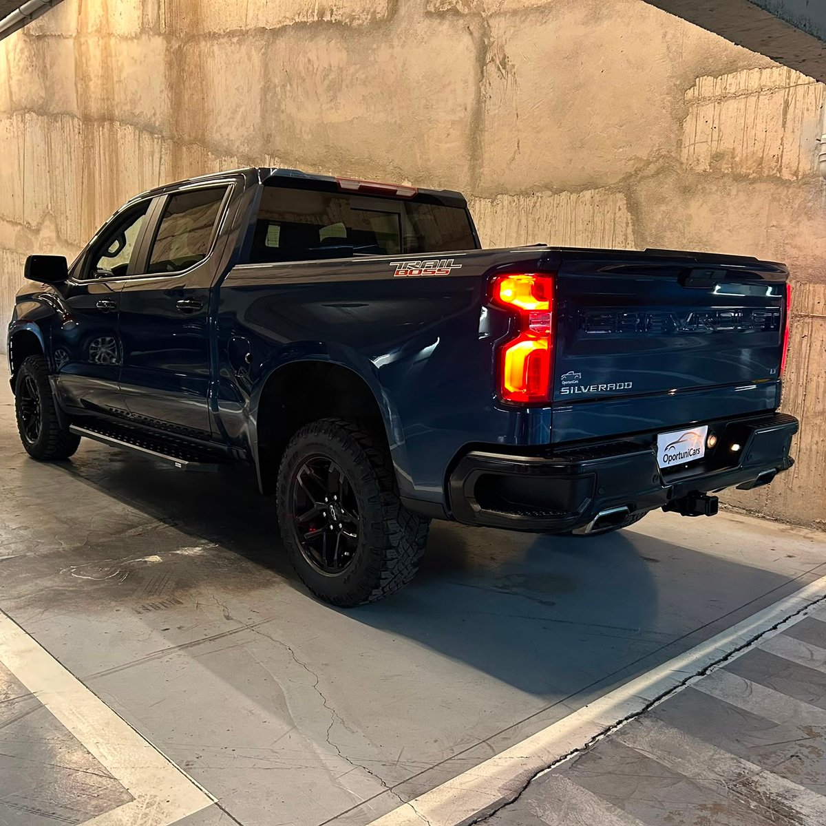 Chevrolet Silverado 5.3 TRAILBOSS 2022 - Foto 3 de 14