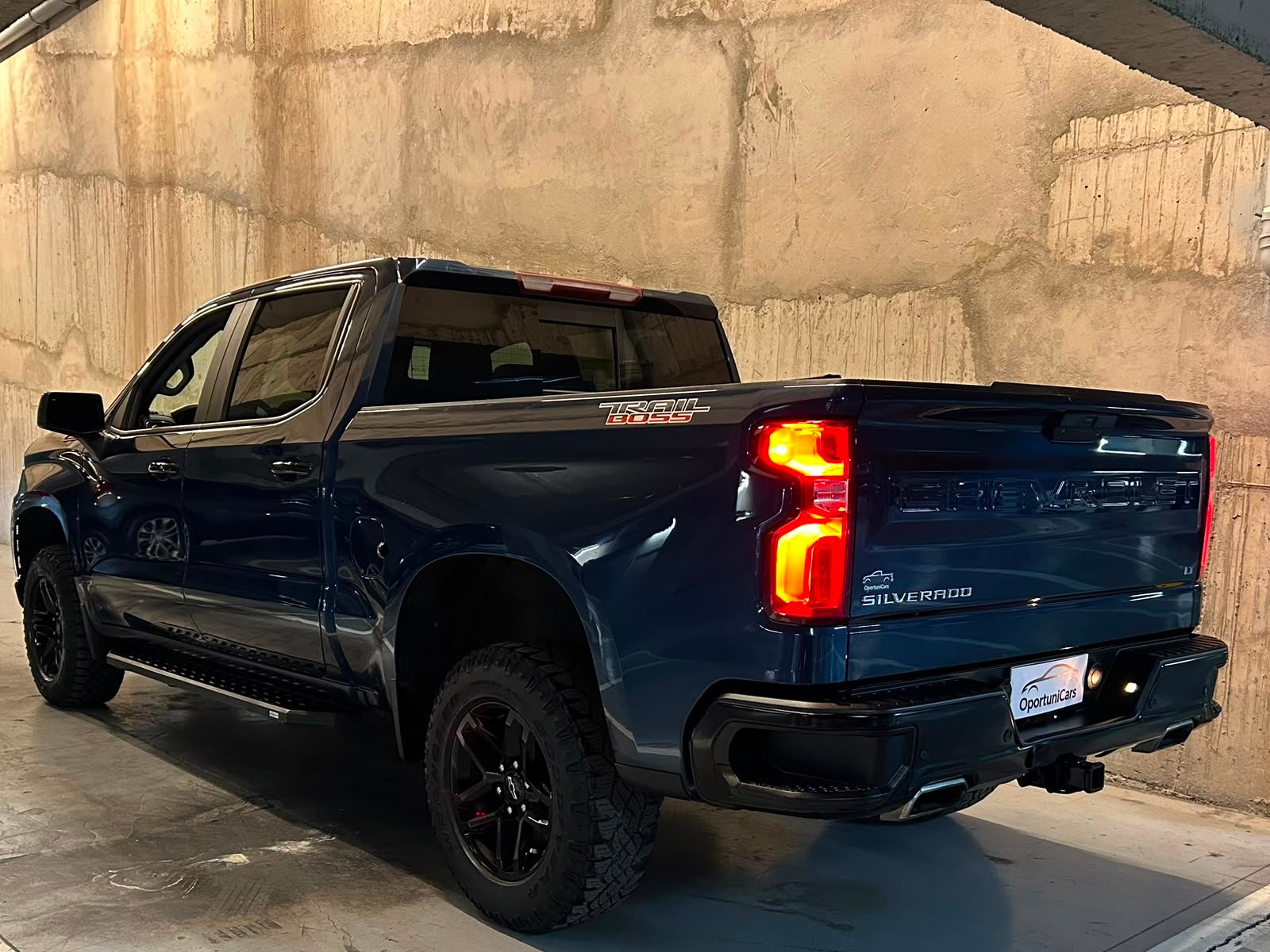 Chevrolet Silverado 5.3 TRAILBOSS 2022 - Foto 3 de 14