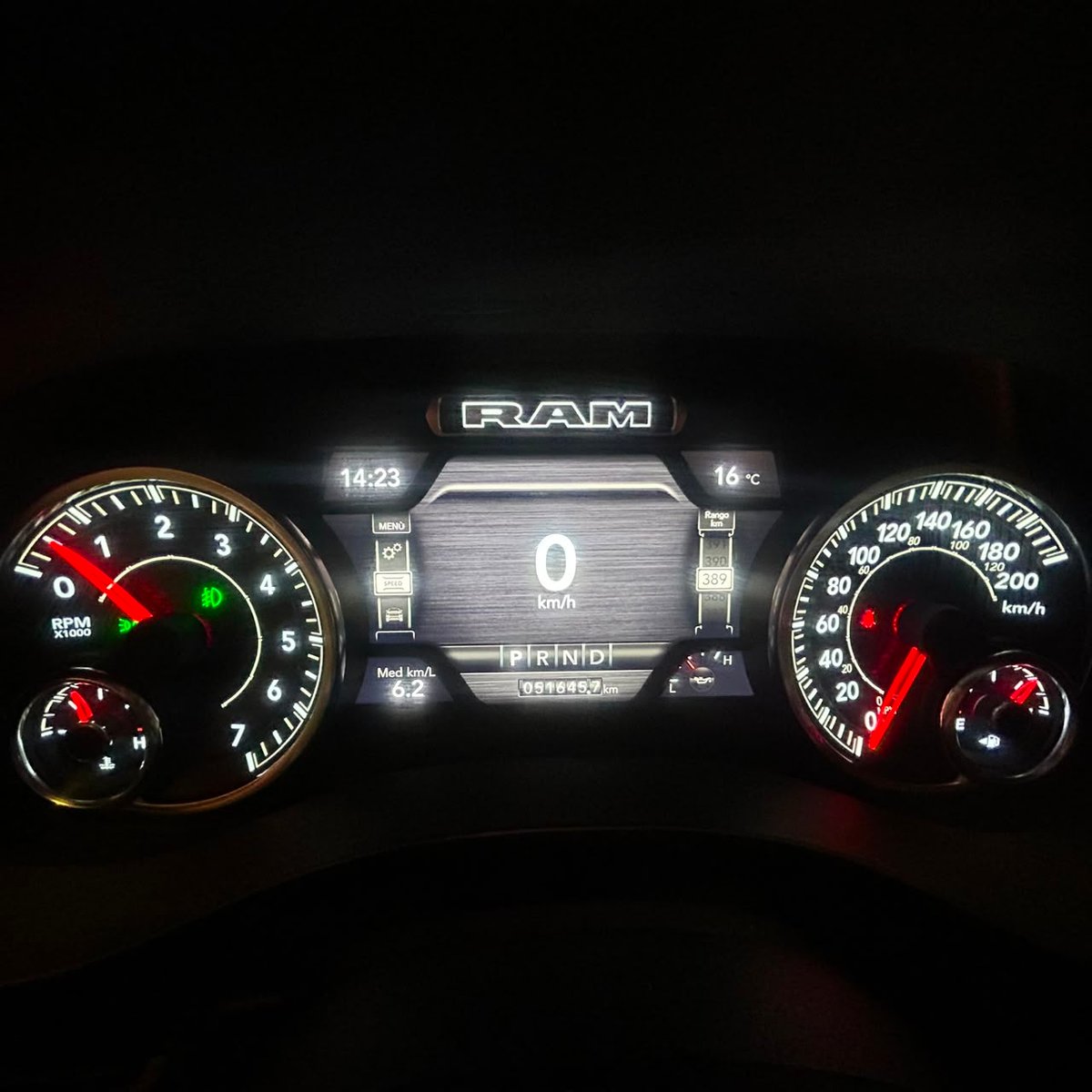 RAM 1500 3.6 BIG HORN 4X4 CREW CAB E-TORQUE AT 4P. 2024 - Imagen 11 de 14