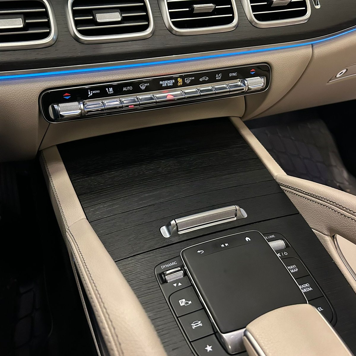 Mercedes-Benz Clase GLE 450d 4MATIC 2024 - Imagen 12 de 16