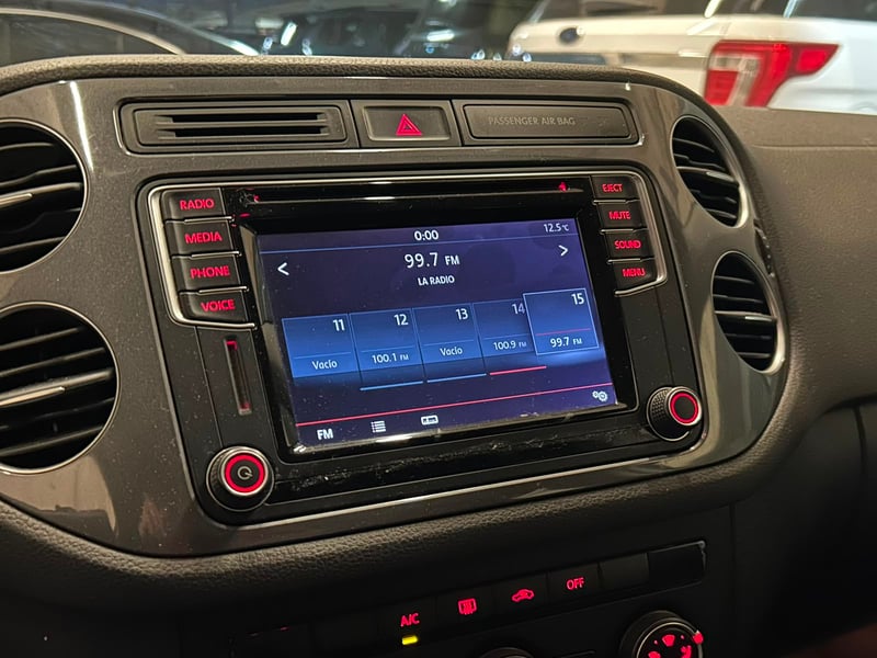 Volkswagen Tiguan 2.0 TSI 4MOTION 2017 - Imagen 12 de 14