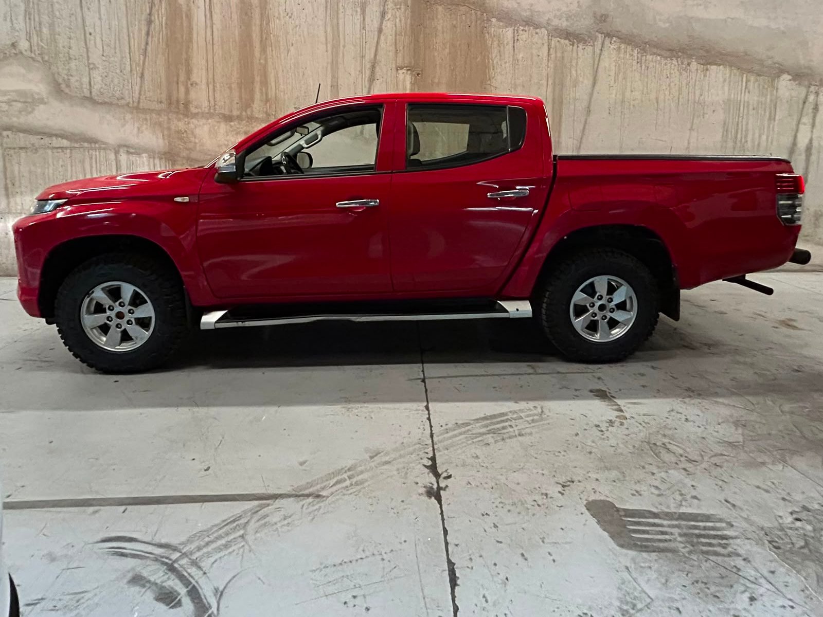 Mitsubishi L200 KATANA CRT 4X4 2.2 2024 - Foto 2 de 14