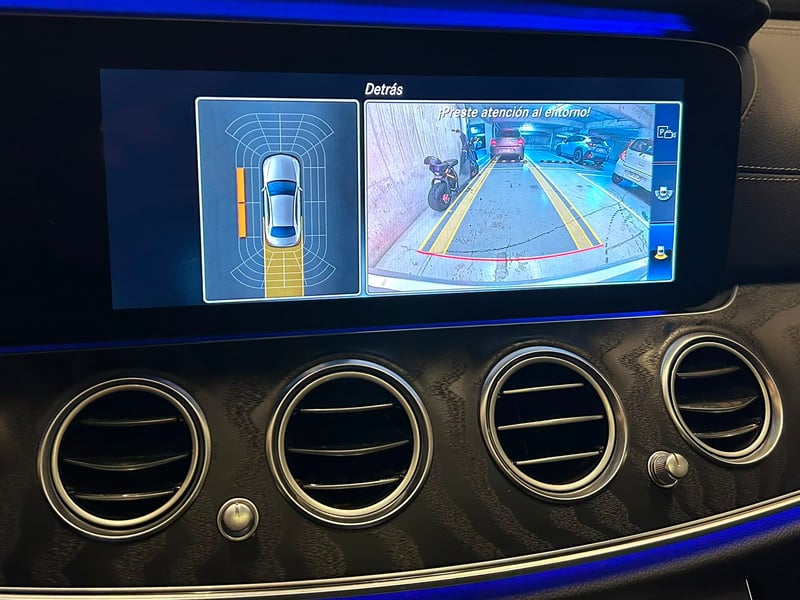 Mercedes-Benz Clase E 350 2021 - Imagen 13 de 15