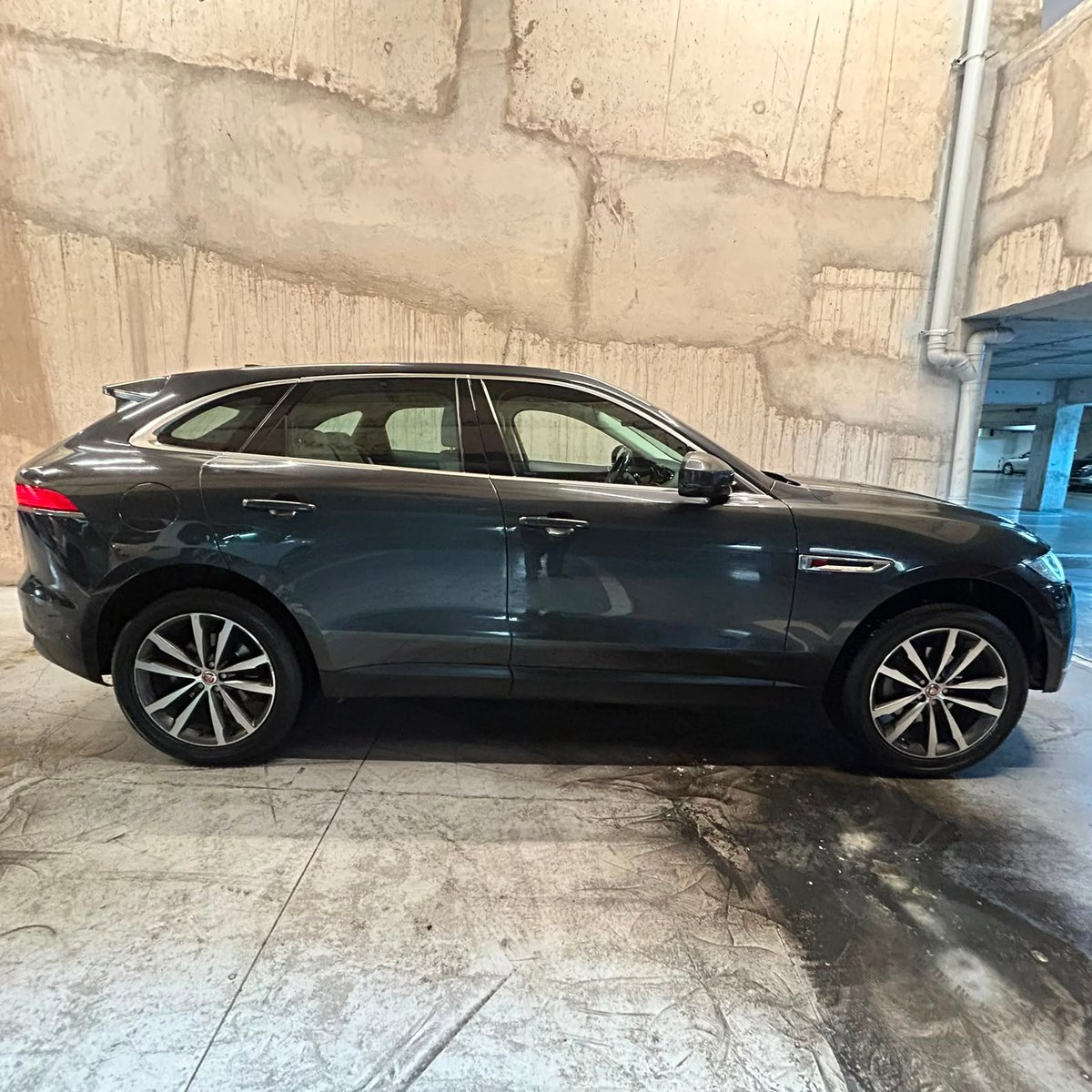 Jaguar F Pace PRESTIGE 2.0 2016 - Imagen 6 de 14