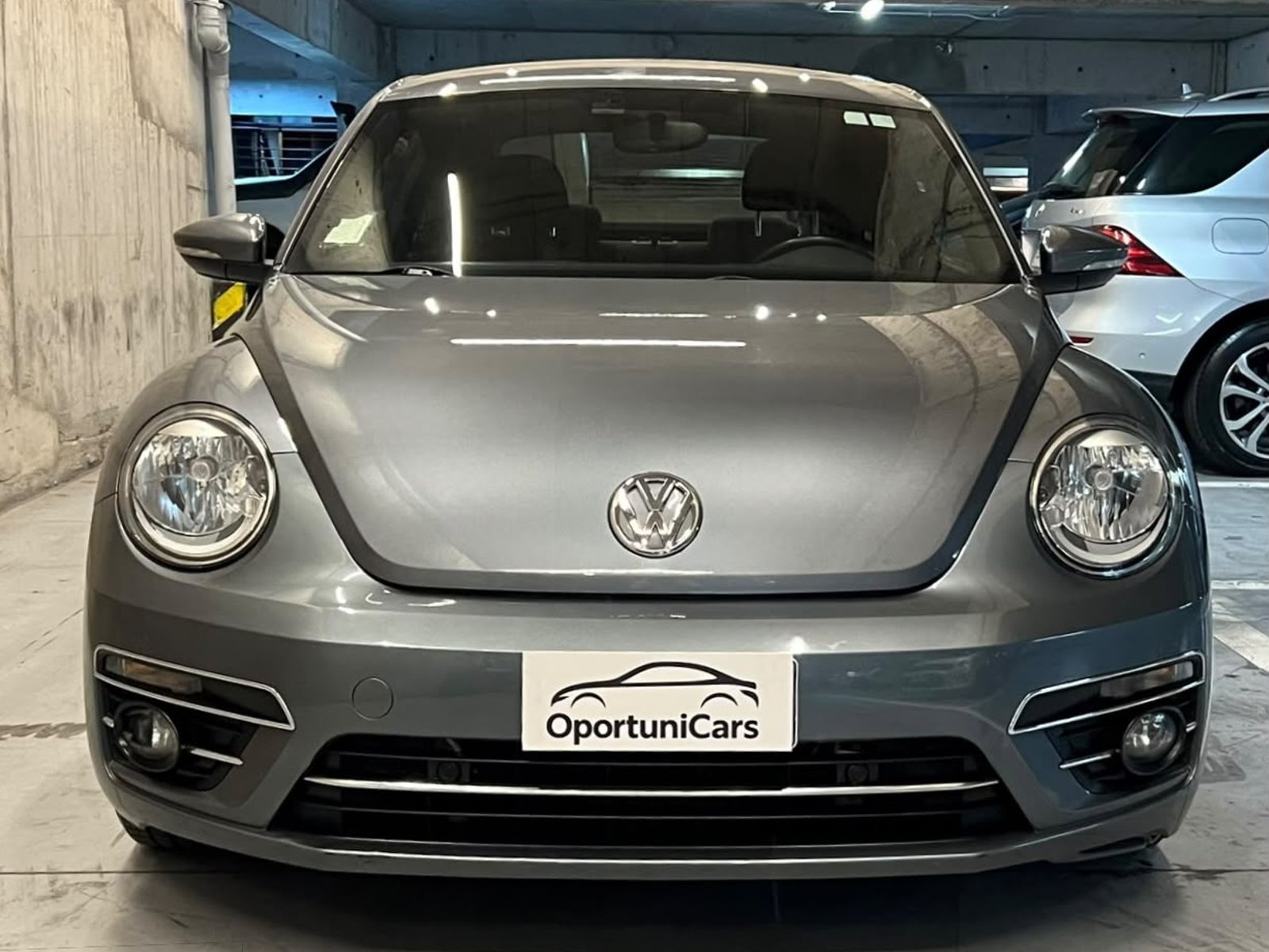 Volkswagen Beetle COUPE 1.4 TSI AT 2020 - Foto 2 de 18