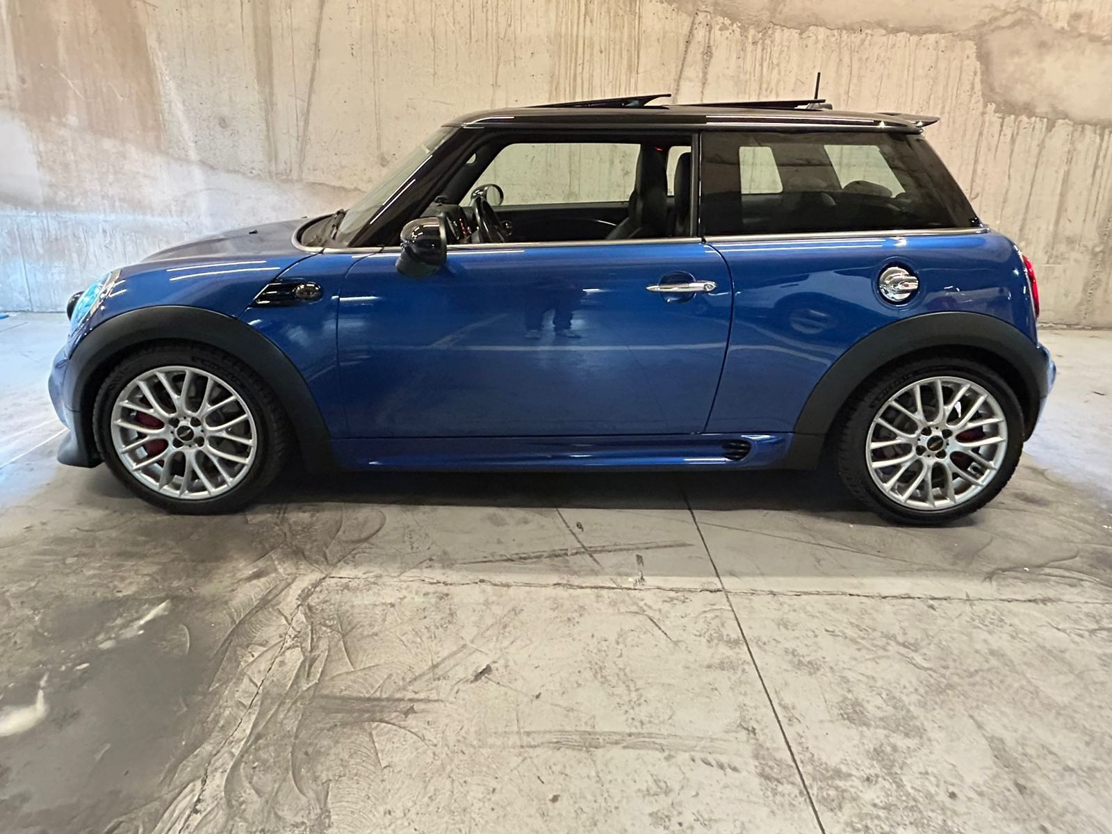 Mini Cooper JCW 1.6 AT 2013 - Foto 2 de 14