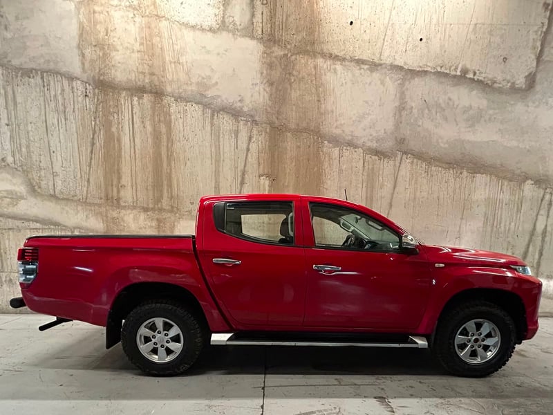 Mitsubishi L200 KATANA CRT 4X4 2.2 2024 - Imagen 6 de 14