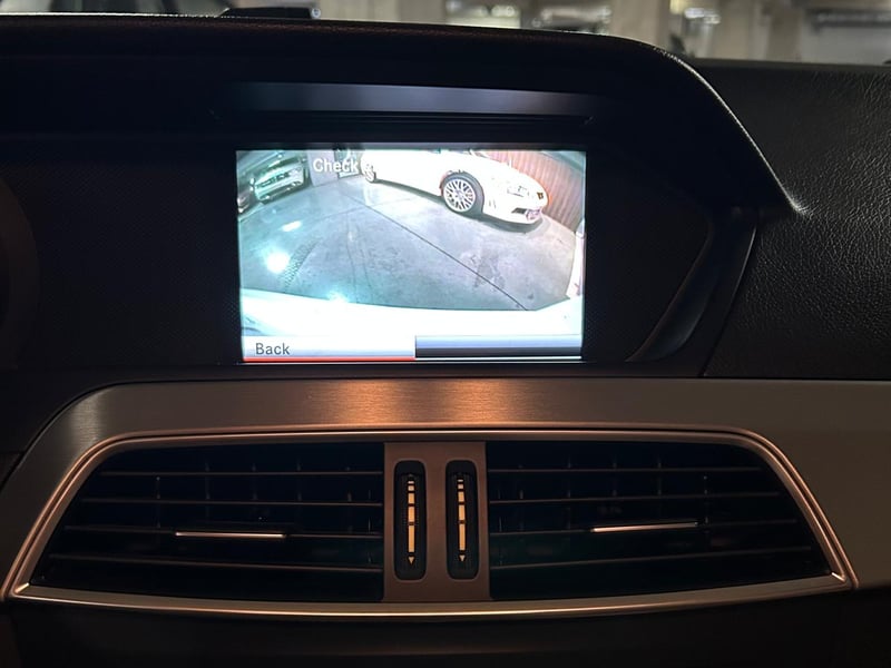 Mercedes-Benz C 63 AMG 6.2 2014 - Imagen 13 de 16