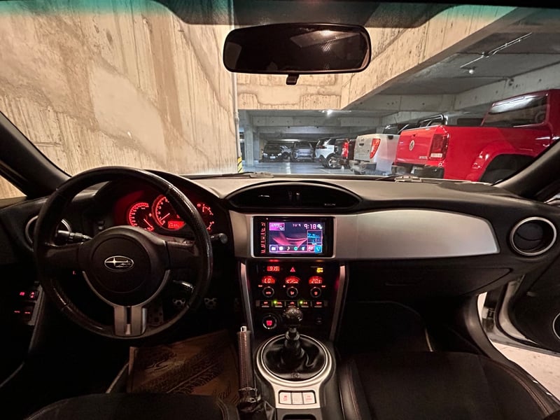 Subaru BRZ 2.0 MT RWD 2013 - Imagen 9 de 14