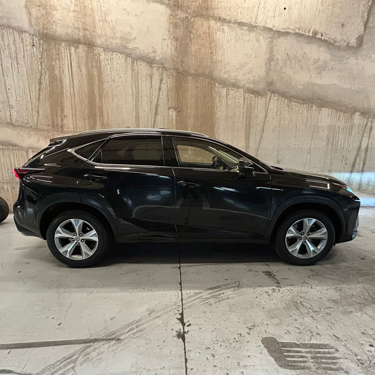 Lexus Nx 200T 2.0 AWD 2016 - Imagen 6 de 15