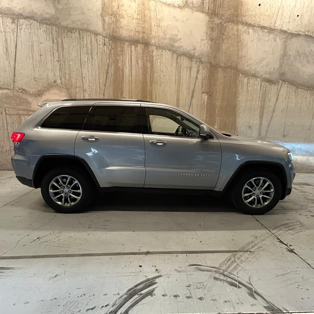 Jeep Grand Cherokee 3.6 LIMITED 4X4 2014 - Imagen 6 de 16