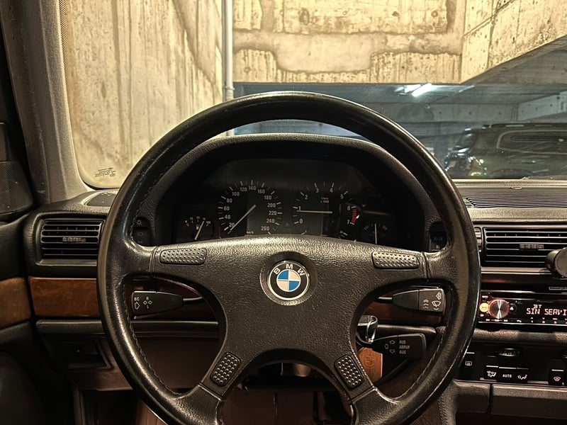 BMW 7 Series 735 IL 1990 - Imagen 11 de 16