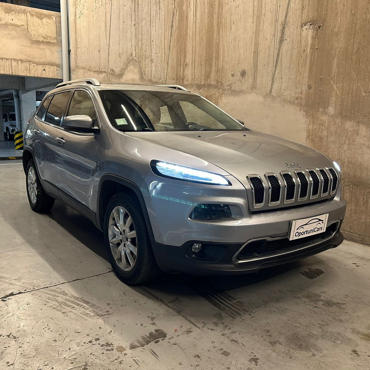Jeep Cherokee 2.4 LIMITED 4X4 AUT 2016 - Imagen 7 de 15